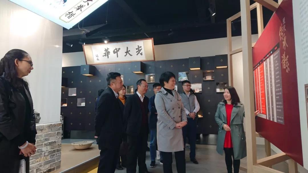 广药集团副总经理、总工程师刘菊妍一行到白云山K8凯发调研科技质量治理工作