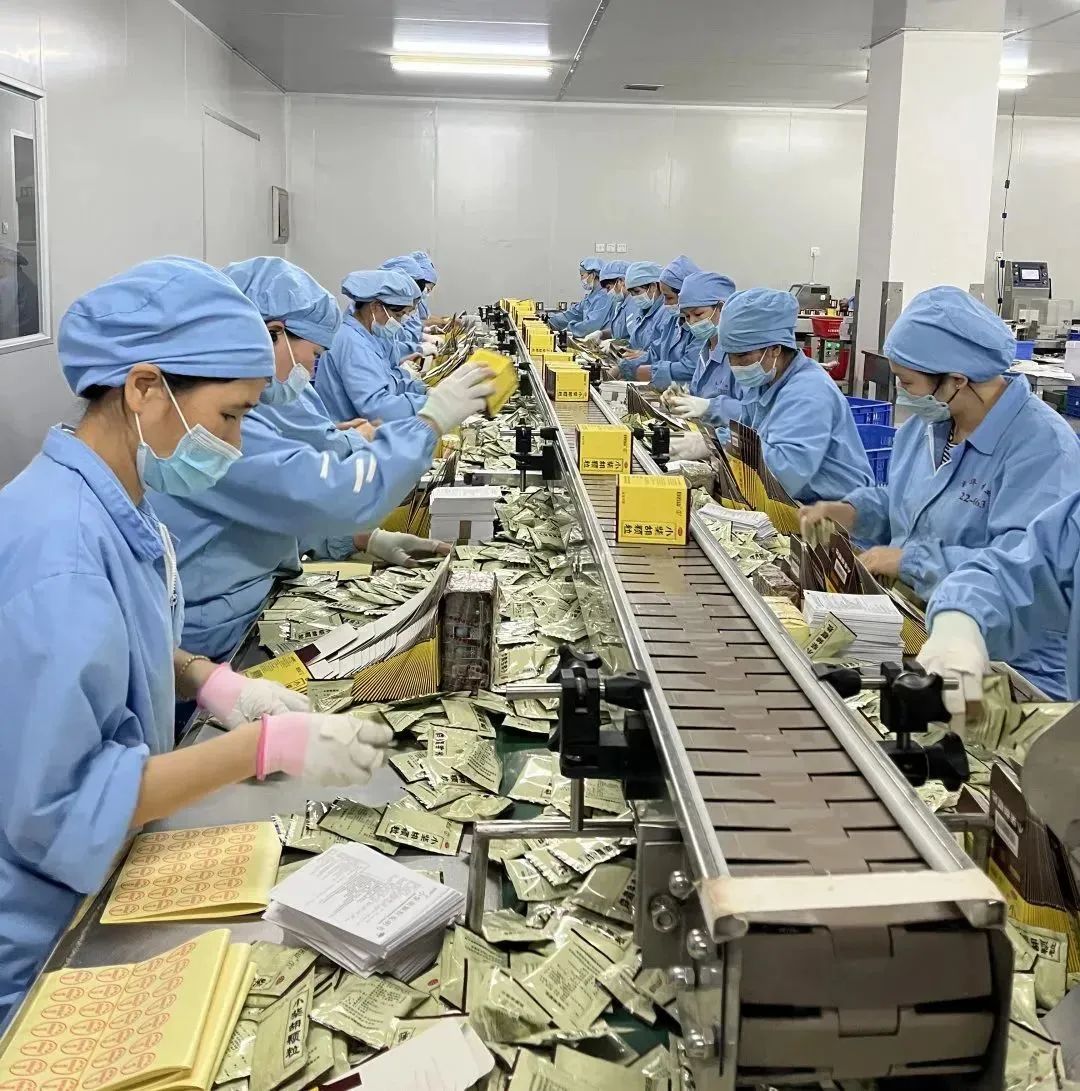 千方百计保供给 使命必达齐抗疫 ——白云山K8凯发多志成城奋力篡夺“双成功”